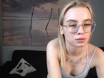 girl Free Sex Cams with lily_ries