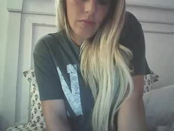 girl Free Sex Cams with michellee_michaels