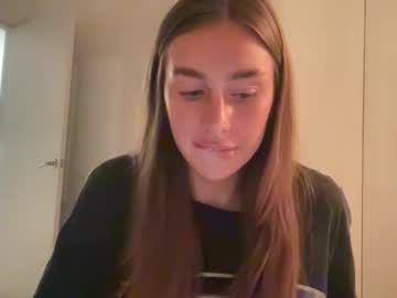 girl Free Sex Cams with akinkykittyy