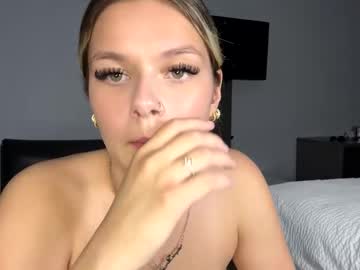 girl Free Sex Cams with cutecarlyyx