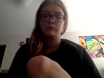 girl Free Sex Cams with blondiebae1