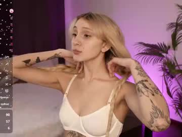 girl Free Sex Cams with ellie_lo