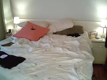 couple Free Sex Cams with ourjourneyxoxo