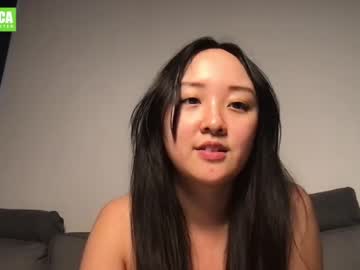 girl Free Sex Cams with yourlilylee
